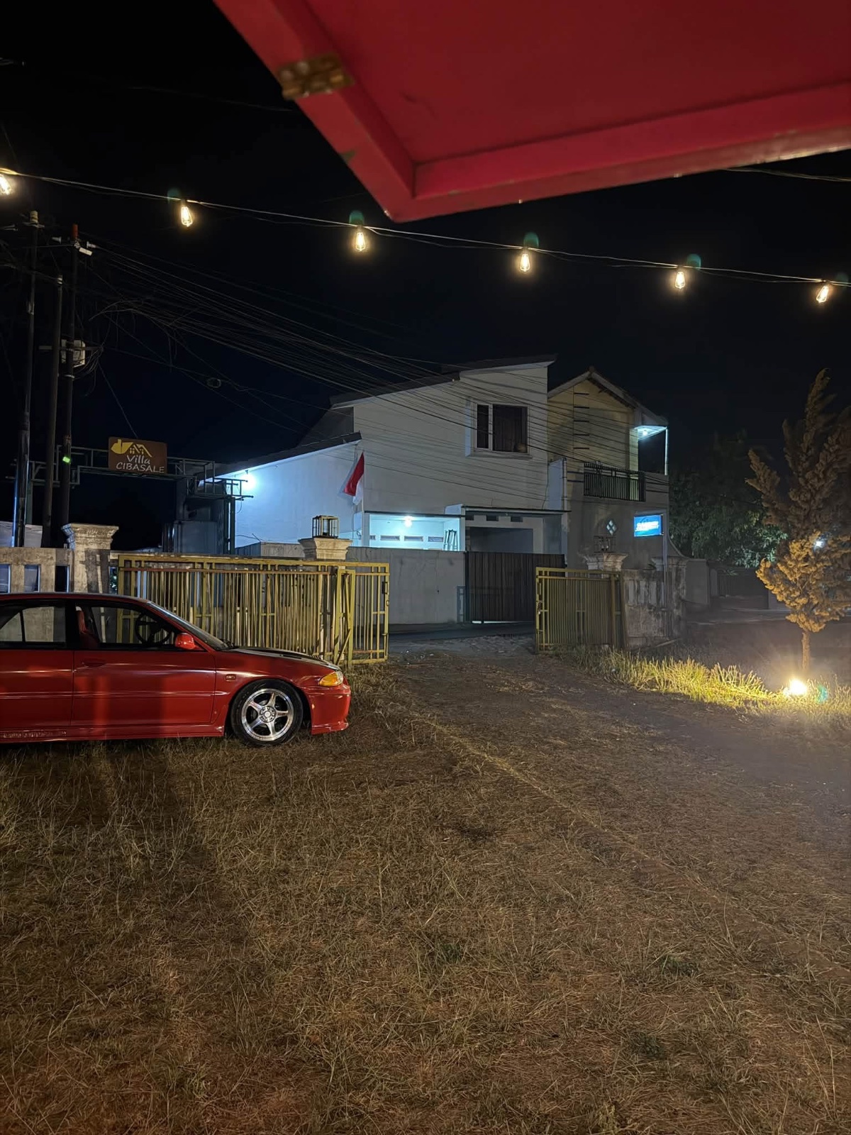 Foto Dijual tanah rumah,kost & cafe tampak 2