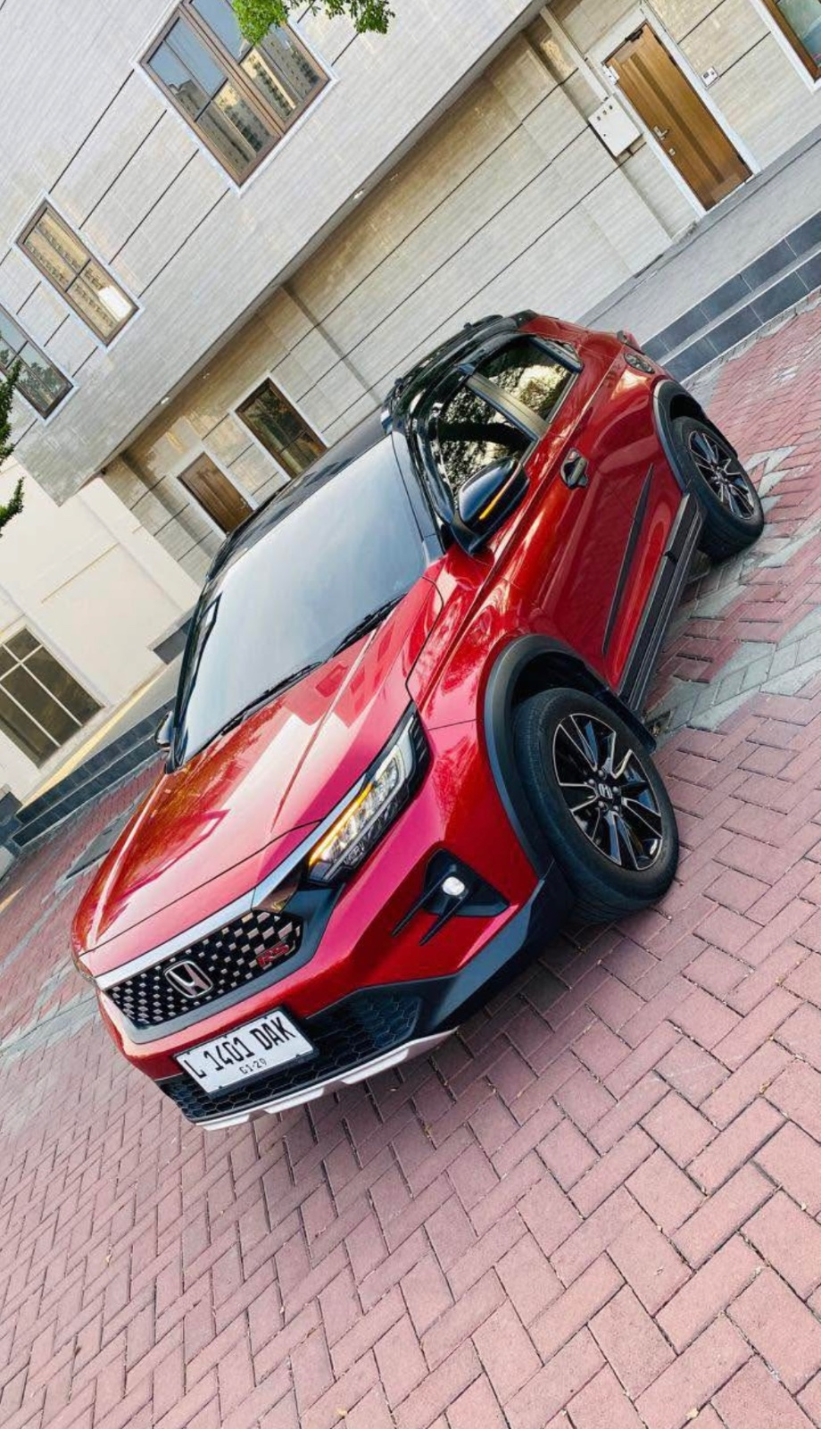 Foto Honda WR-V 2023 tampak 7